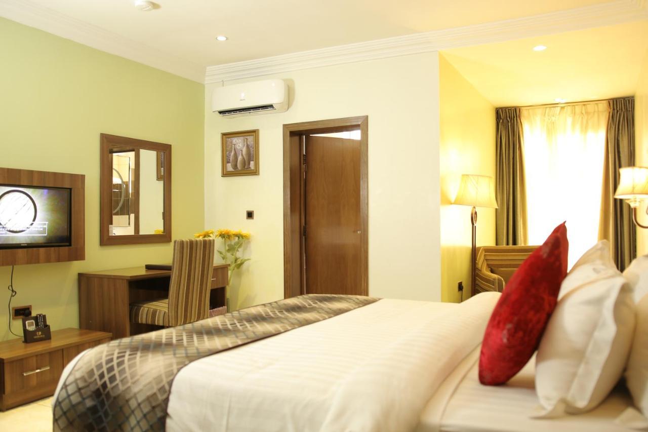 Grand Pela Hotel & Suites アブジャ エクステリア 写真