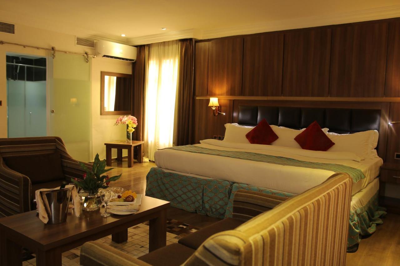 Grand Pela Hotel & Suites アブジャ エクステリア 写真
