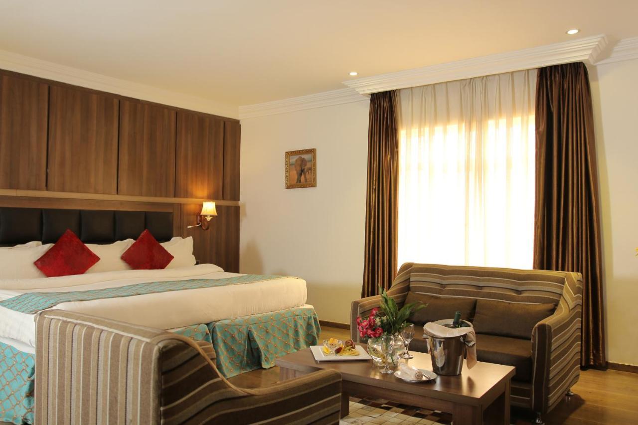 Grand Pela Hotel & Suites アブジャ エクステリア 写真