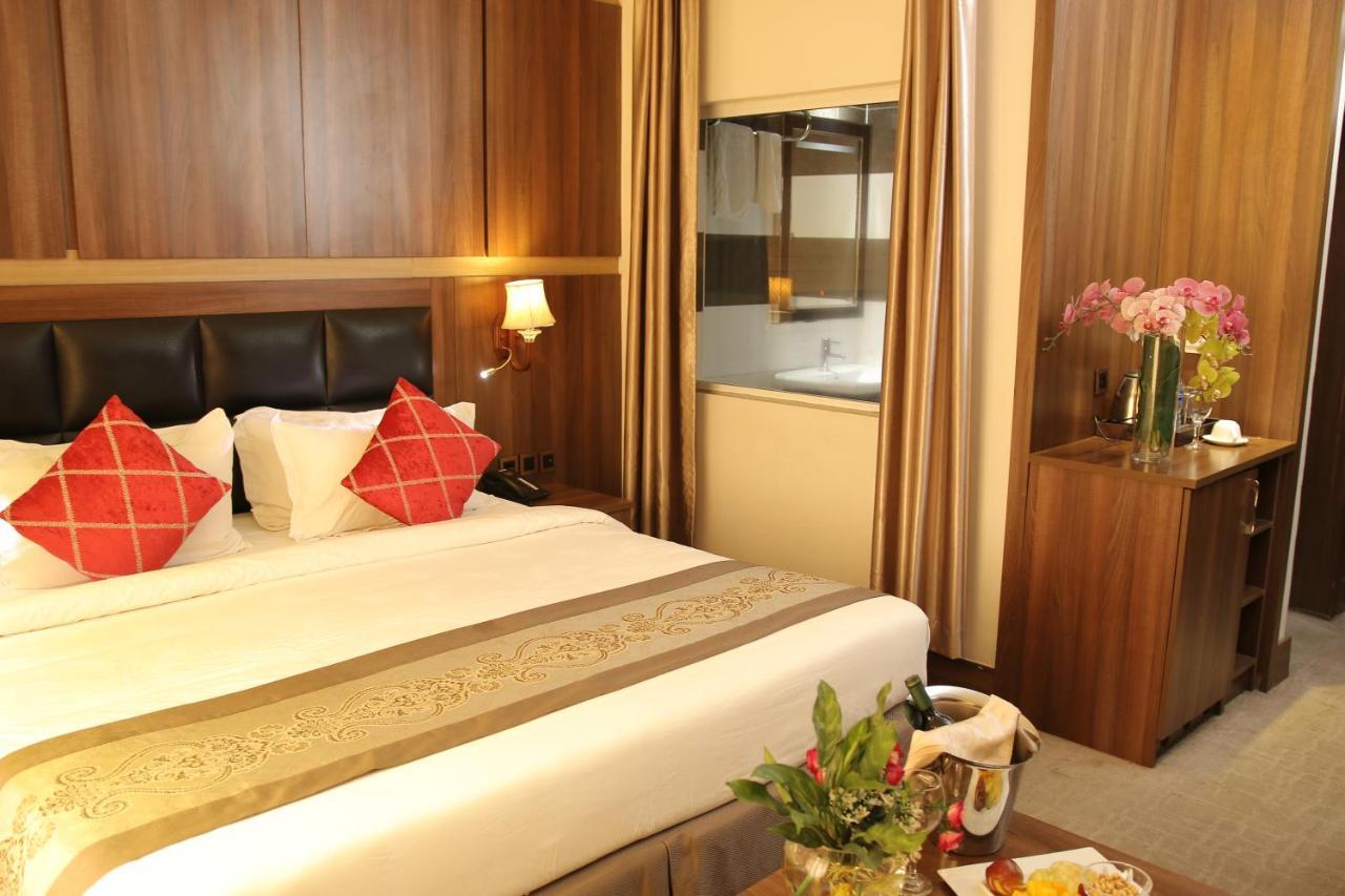 Grand Pela Hotel & Suites アブジャ エクステリア 写真