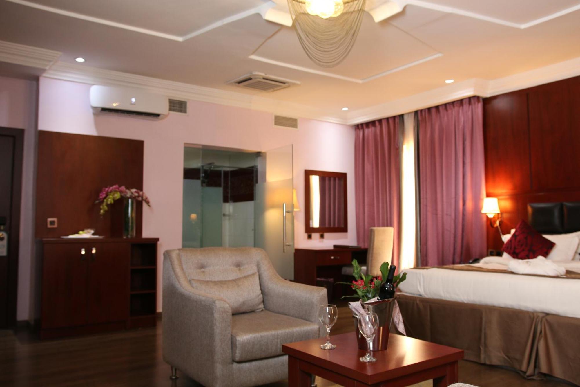 Grand Pela Hotel & Suites アブジャ 部屋 写真