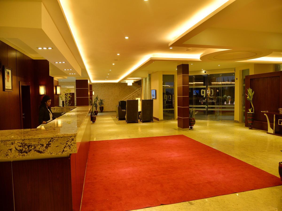 Grand Pela Hotel & Suites アブジャ エクステリア 写真